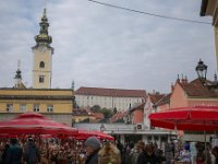 Crkva sv. Marije, zvonik, Dolac  U svojoj dugoj povijesti Crkva Sv. Marije mijenjala je izgled i namjenu. Za vrijeme građanskih ratova i najezde Turaka prema Zagrebu, u Crkvi se nalazilo spremište oružja. Preuređenje u baroknom stilu započelo je 1740. godine, i to u nekoliko etapa kada Crkva dobiva vitki toranj. Kipovi na oltarima i reljef propovjedaonice radovi su ljubljanskog kipara i graditelja Franje Rottmana, a iluzionistička freska iza oltara slovenskih slikara, oca i sina Franca i Krištofa Jelovšeka.
